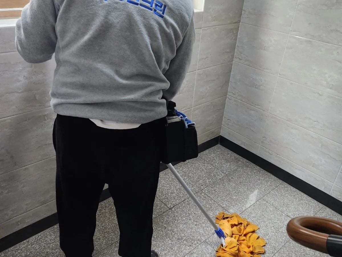 함안군 가야읍 빌라 복도·대기 동선 야간 위생청소 사례 - 행진크린