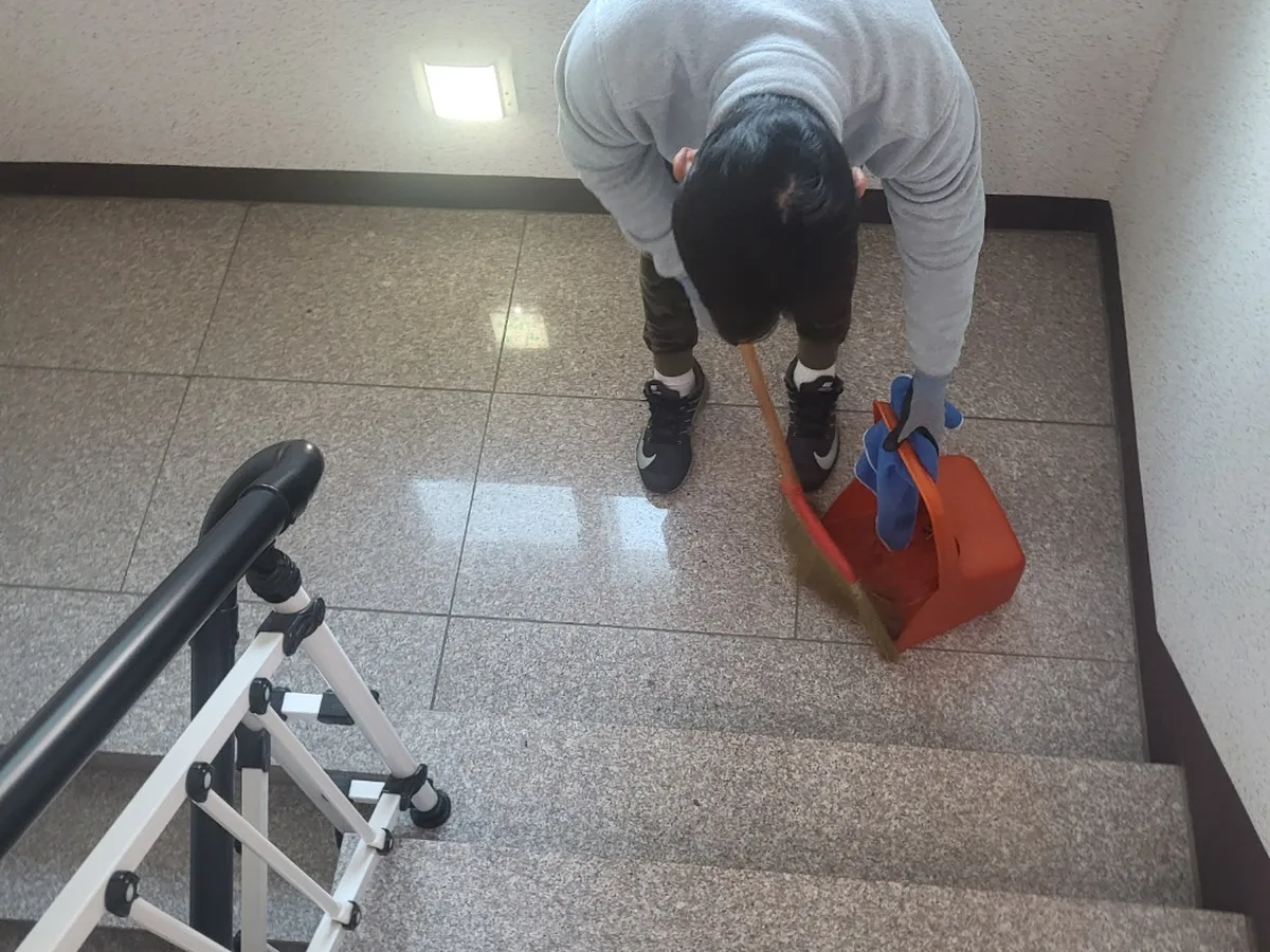 창원시 의창구 명곡동 오피스 기계실 장비 주변 정밀 위생청소 사례 - 행진크린