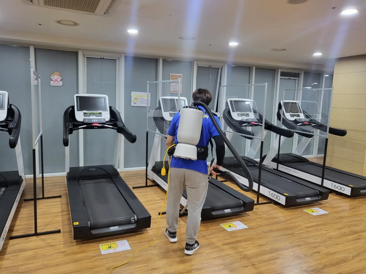 밀양시 용평동 헬스장 탕비실 직원 휴게공간 위생청소 사례 - 행진크린