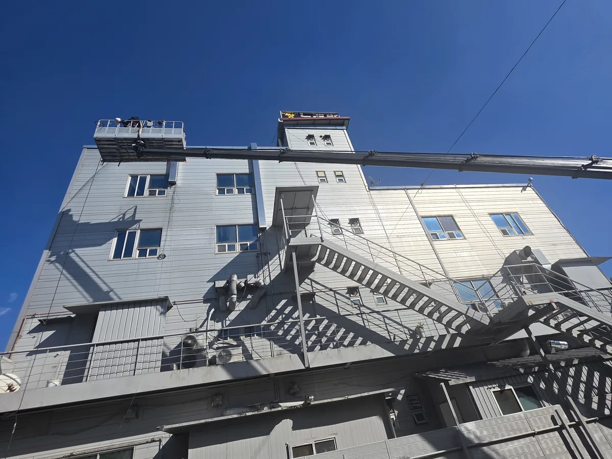 창녕군 장마면 건물 화장실 세면대 살균 위생청소 사례 - 행진크린